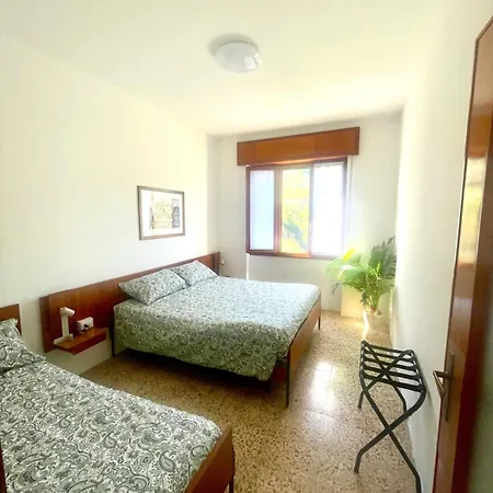 Adamello Apartment, Lavanda * Esino Lario